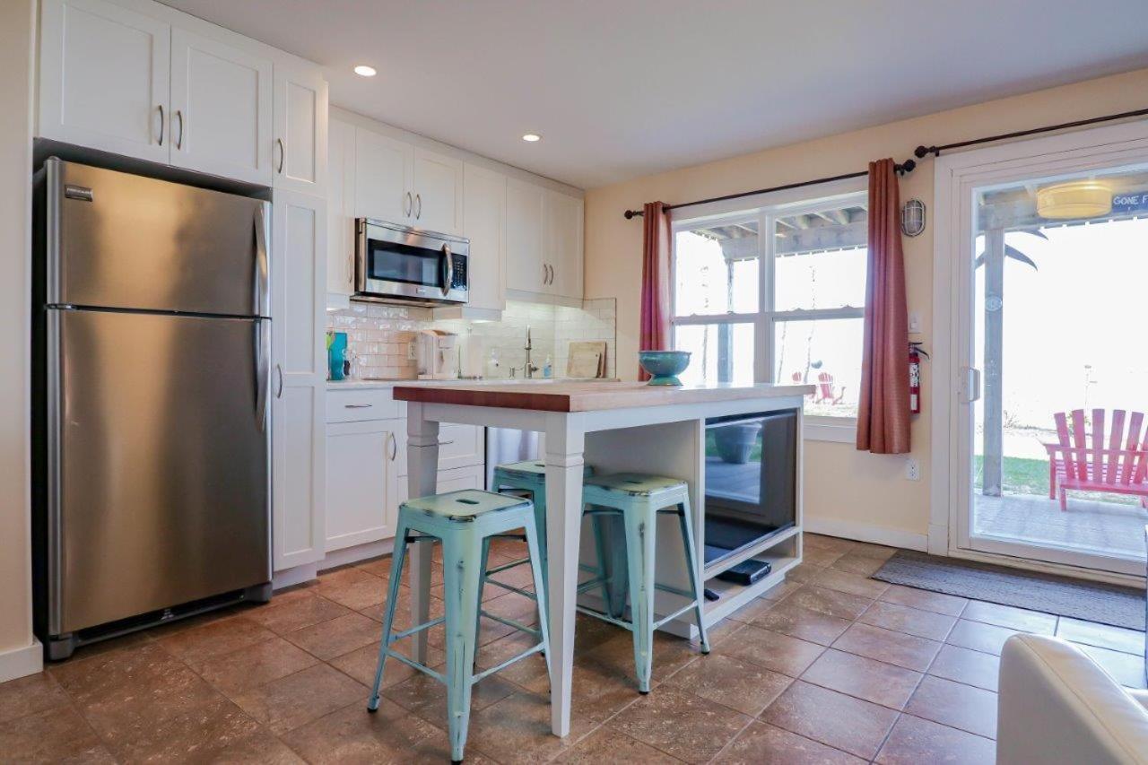 Scenic Harbour View House Waterfront Apartment