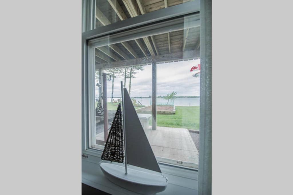 Scenic Harbour View House Waterfront